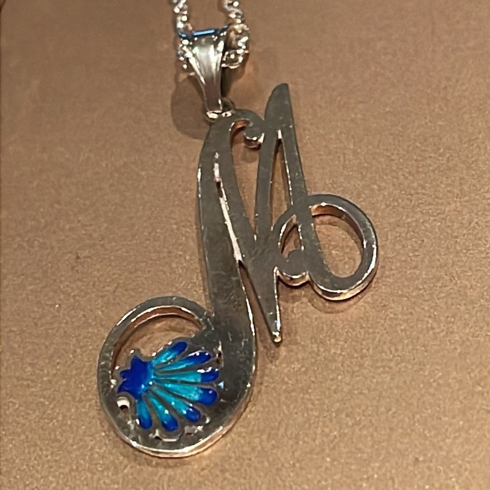 M Script Initial with Sea Shell Necklace Silver 925